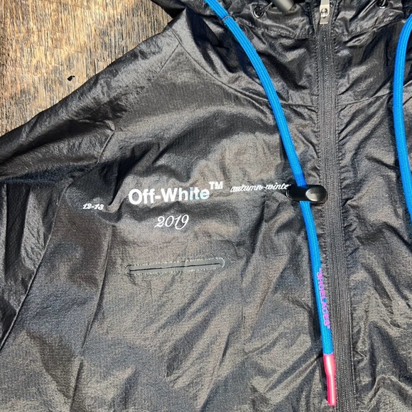 Off-White Nike Autumn/Winter 2019 collab Windbreaker excellent condition new - Picture 8 of 9
